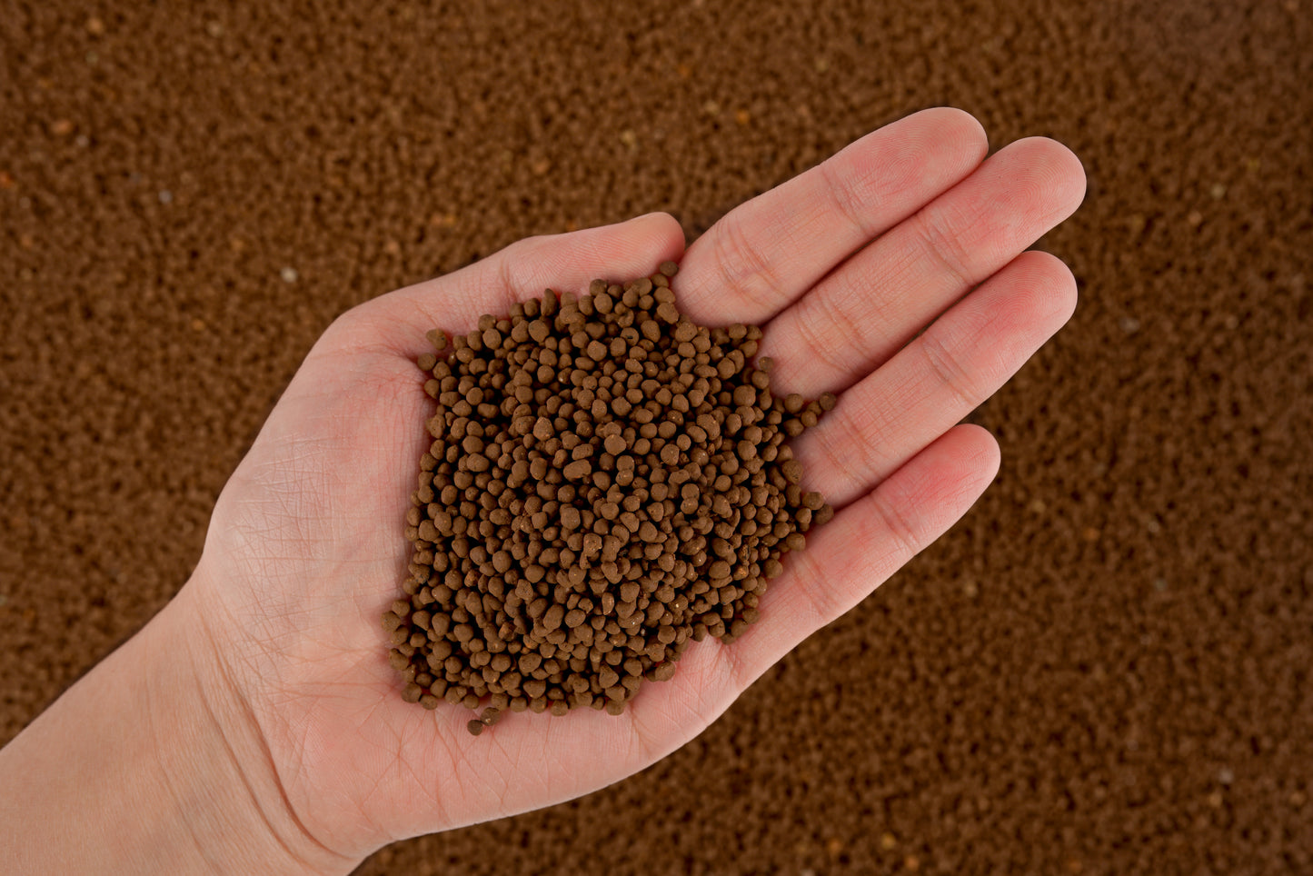 THRIVA Aqua Soil Substrate for Freshwater Aquarium, Black and Brown Color, 5L/ bag